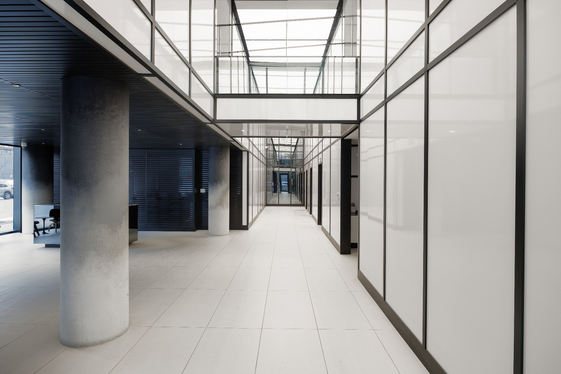 Asymmetry — s1nglr pillar